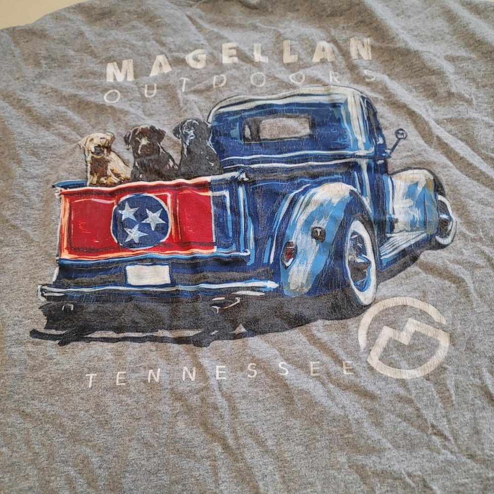 Vintage Magellan Outdoors Men's XL Graphic Grey T Shirt‎ Tennessee Truck w/Dogs